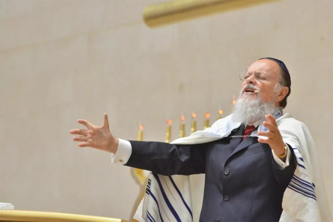 Edir Macedo pede que Deus remova quem se opõe a Jair Bolsonaro Edir Macedo pede que Deus remova quem se opõe a Jair Bolsonaro