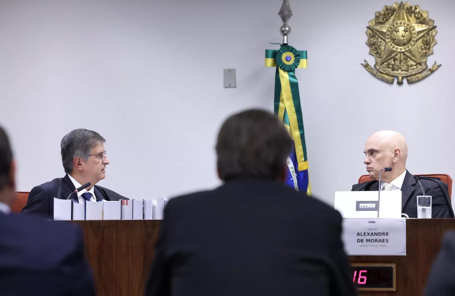 Paulo Gonet, Alexandre de Moraes e Jair Bolsonaro no STF - 10/06/2025 Paulo Gonet, Alexandre de Moraes e Jair Bolsonaro no STF - 10/06/2025