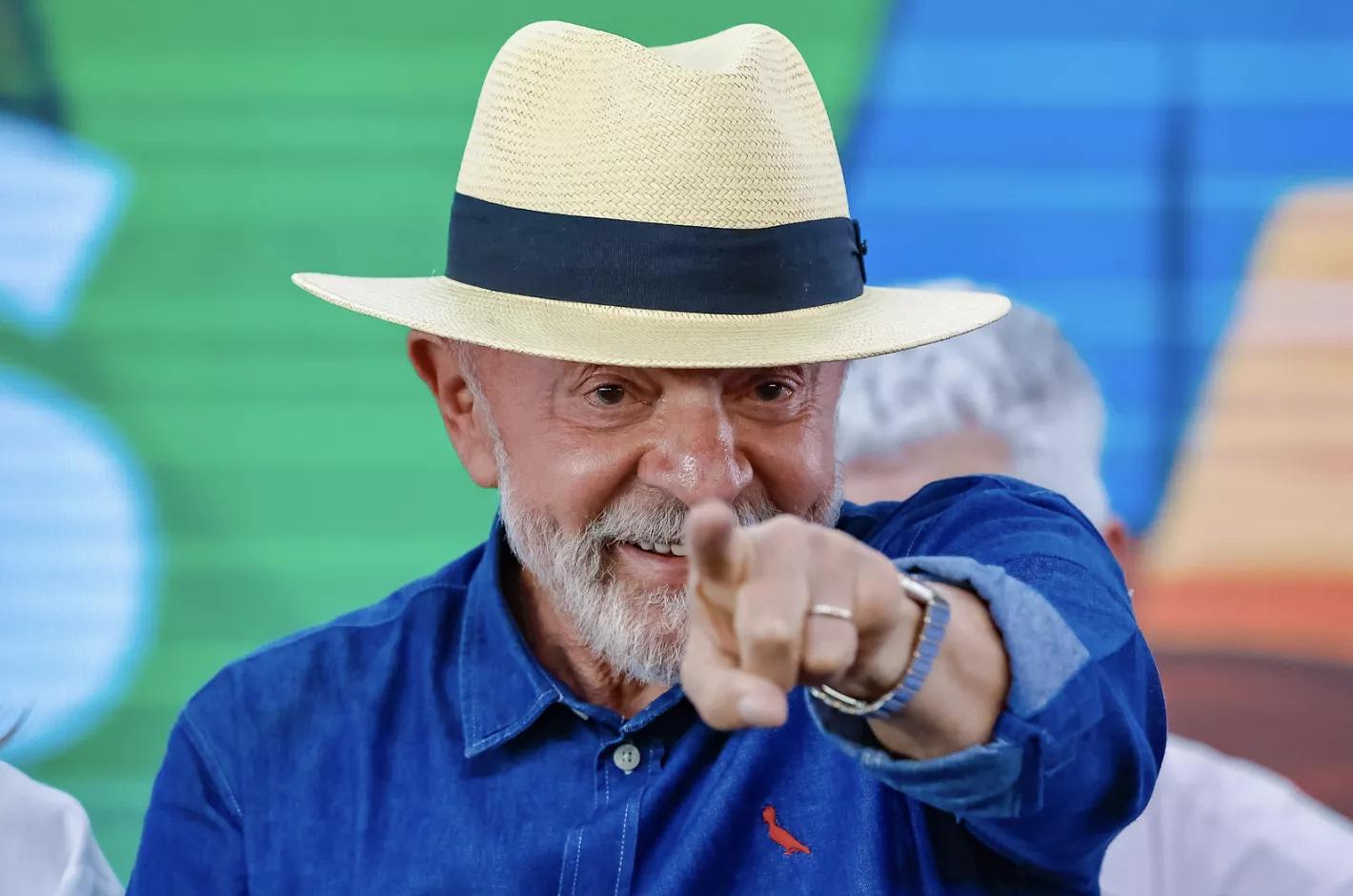 Vai para o xilindró sim senhor', diz Lula sobre o 'fujão' Bolsonaro | Brasil 247