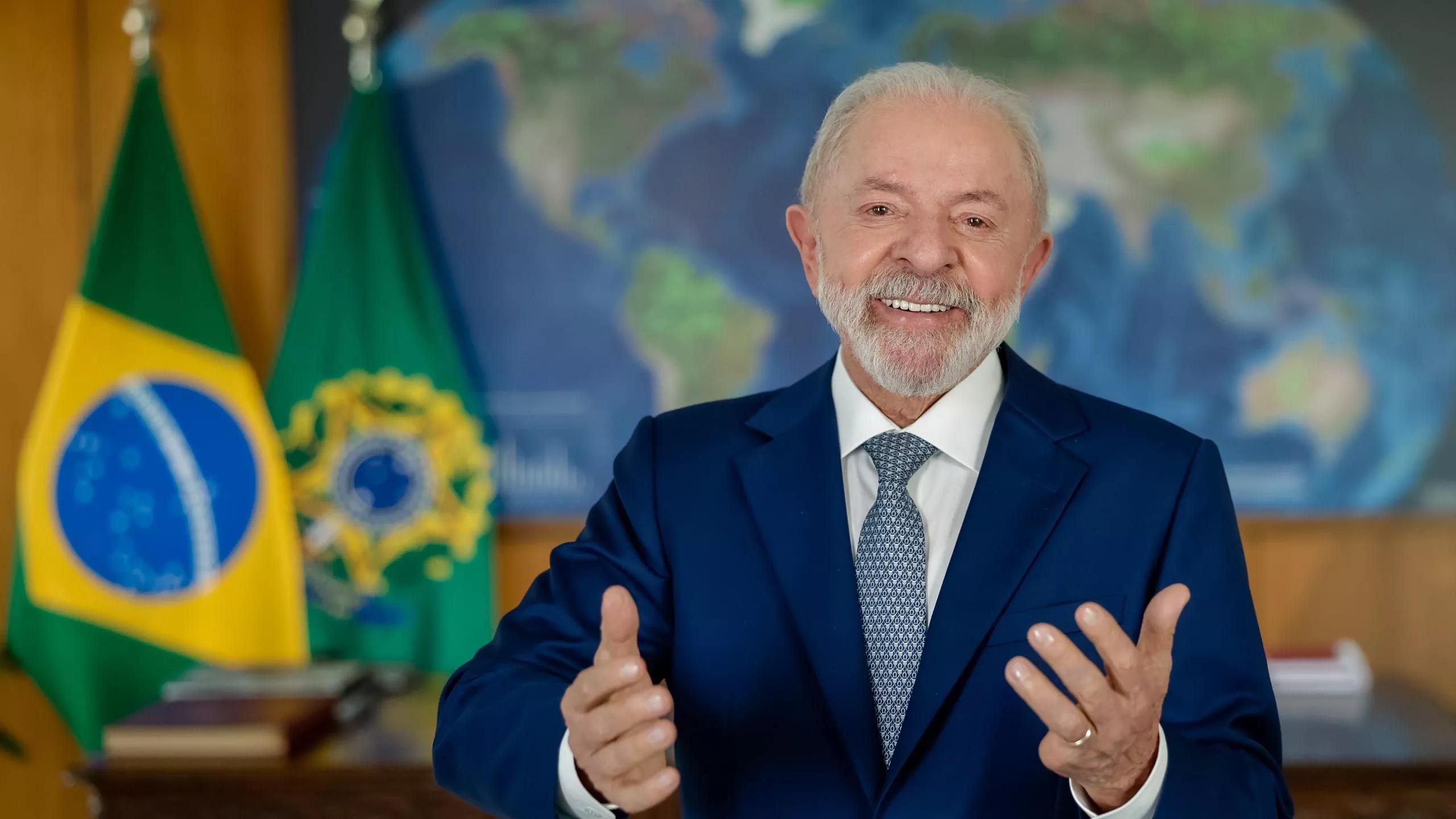 Lula em seu pronunciamento Lula em seu pronunciamento