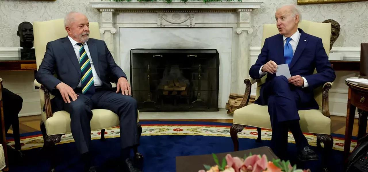 Lula e Joe Biden no Salão Oval da Casa Branca Lula e Joe Biden no Salão Oval da Casa Branca