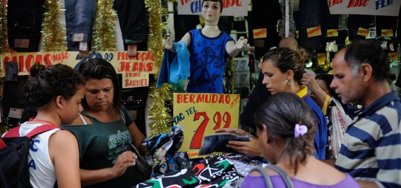 Comércio de rua no Rio de Janeiro Comércio de rua no Rio de Janeiro