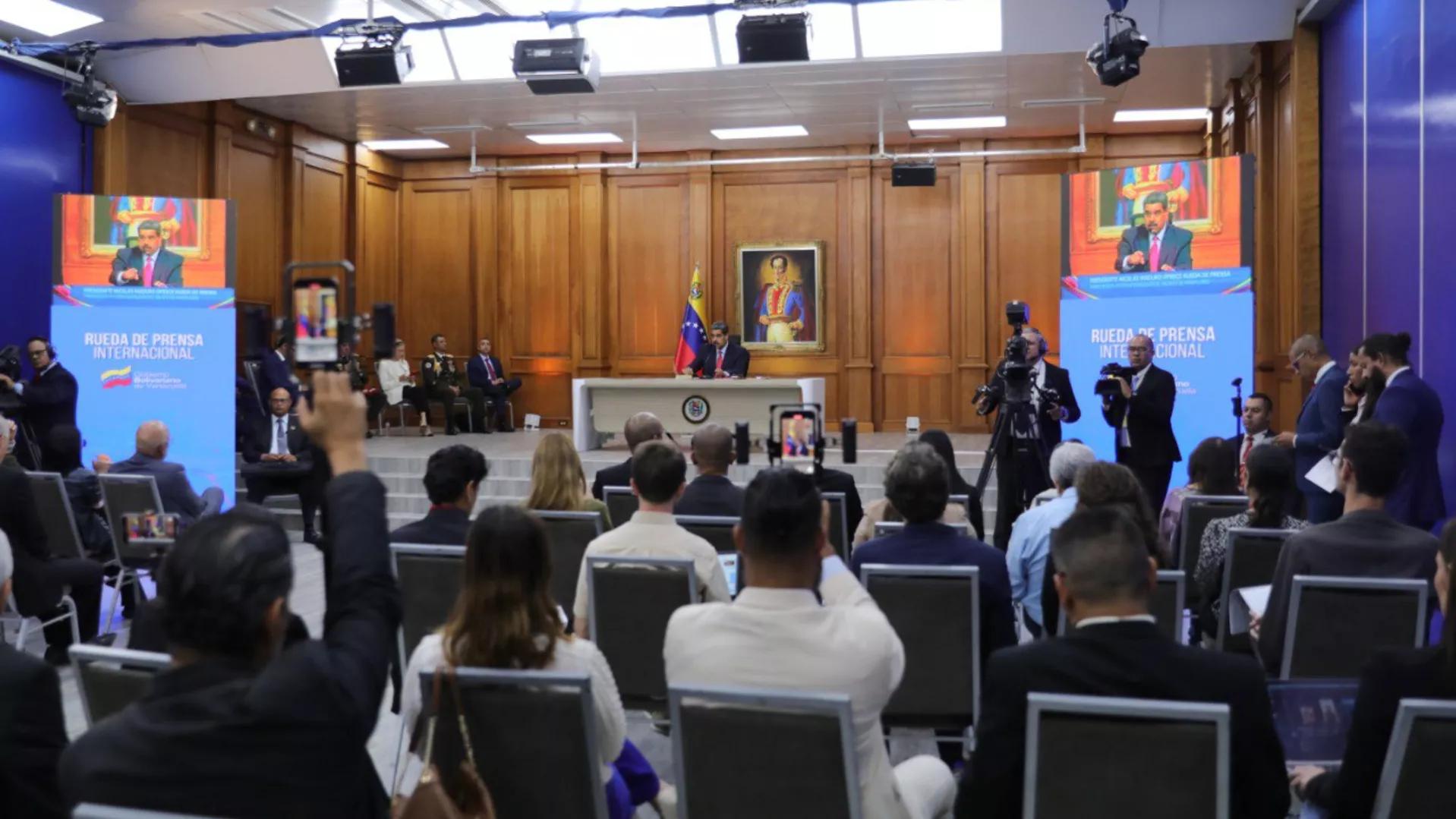 Maduro em coletiva de imprensa Maduro em coletiva de imprensa