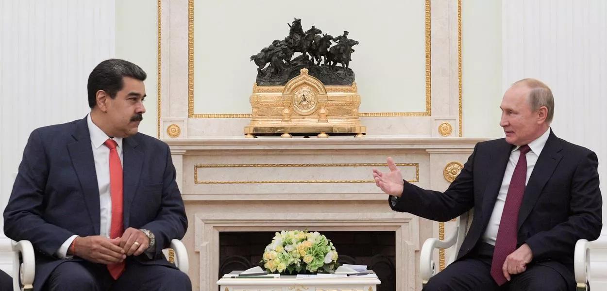 Putin e Maduro em Moscou
Sputnik/Alexei Druzhinin/Kremlin via REUTERS Putin e Maduro em Moscou
Sputnik/Alexei Druzhinin/Kremlin via REUTERS