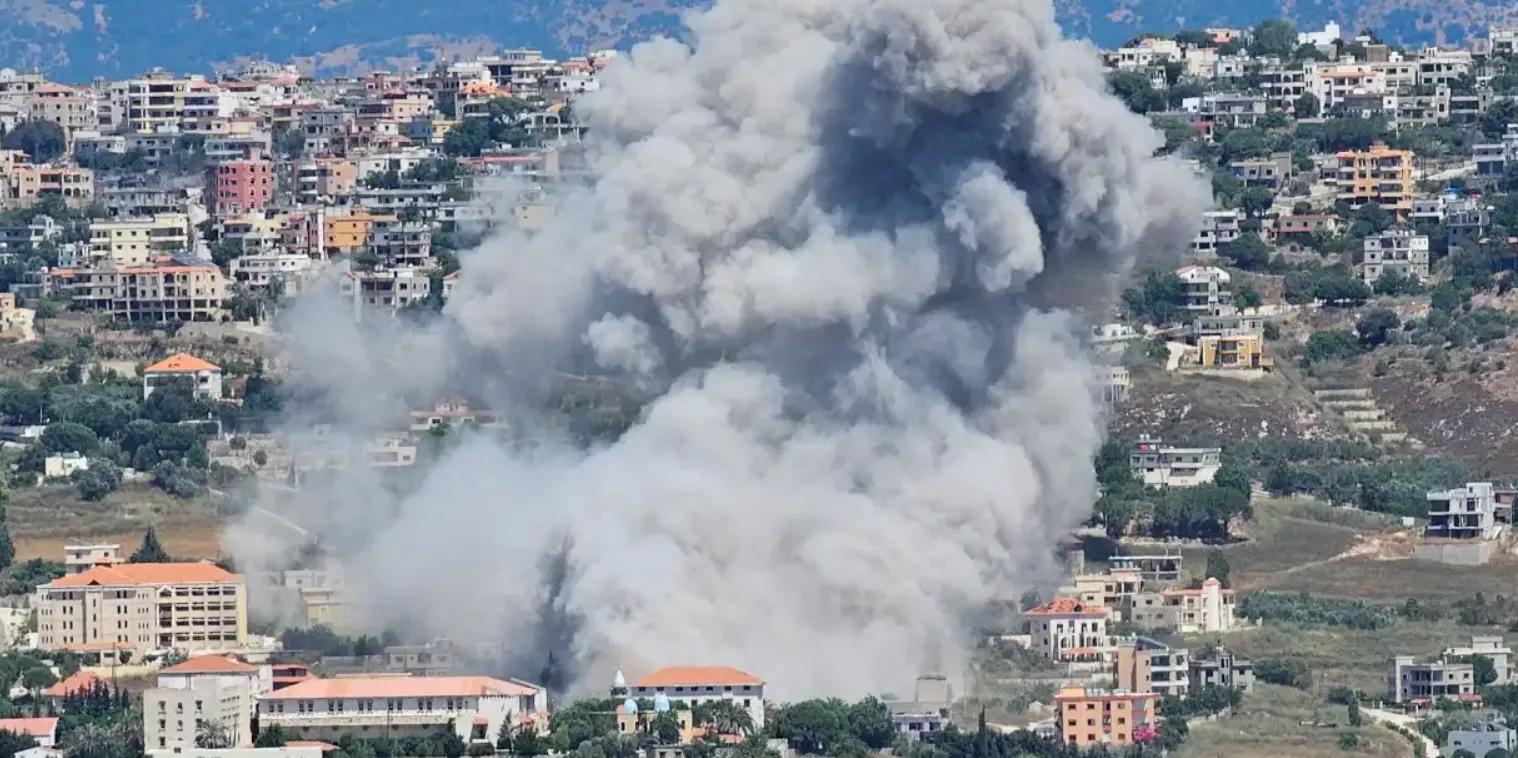 Hezbollah bombardeia Israel com drones e promete novos ataques Hezbollah bombardeia Israel com drones e promete novos ataques