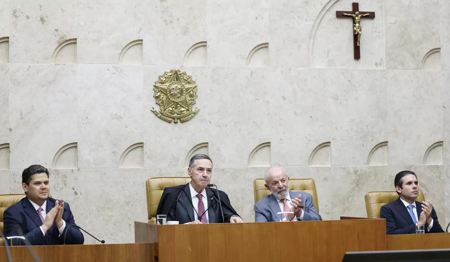 Davi Alcolumbre, Luís Roberto Barroso, Lula e Hugo Motta no STF - 03/02/2025