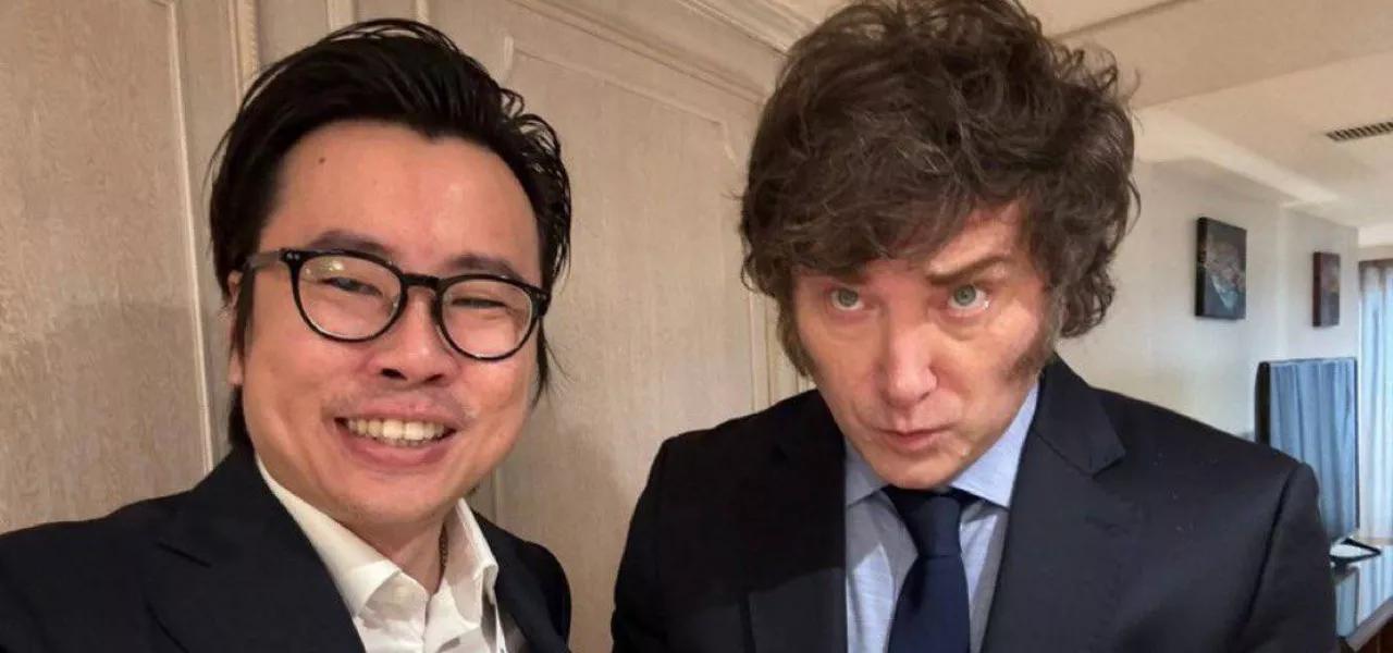 Julian Peh, da empresa de criptomoedas, e Javier Milei Julian Peh, da empresa de criptomoedas, e Javier Milei