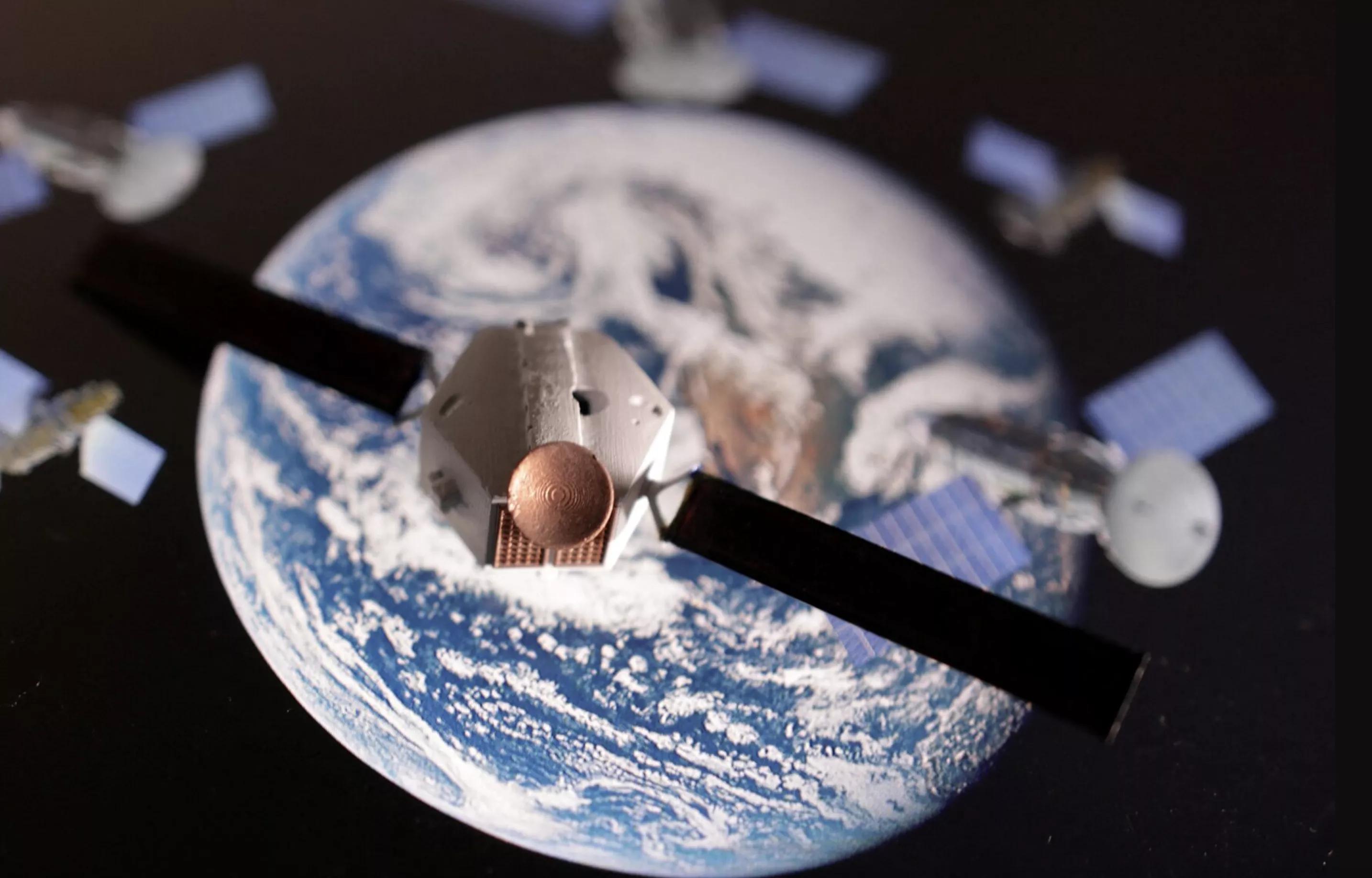 Comunicação via satélite Comunicação via satélite