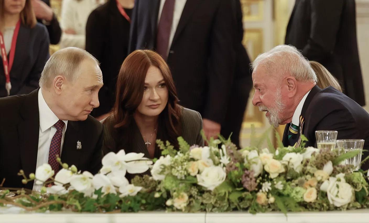 Vladimir Putin e Luiz Inácio Lula da Silva em Moscou - 08/05/2025 Vladimir Putin e Luiz Inácio Lula da Silva em Moscou - 08/05/2025