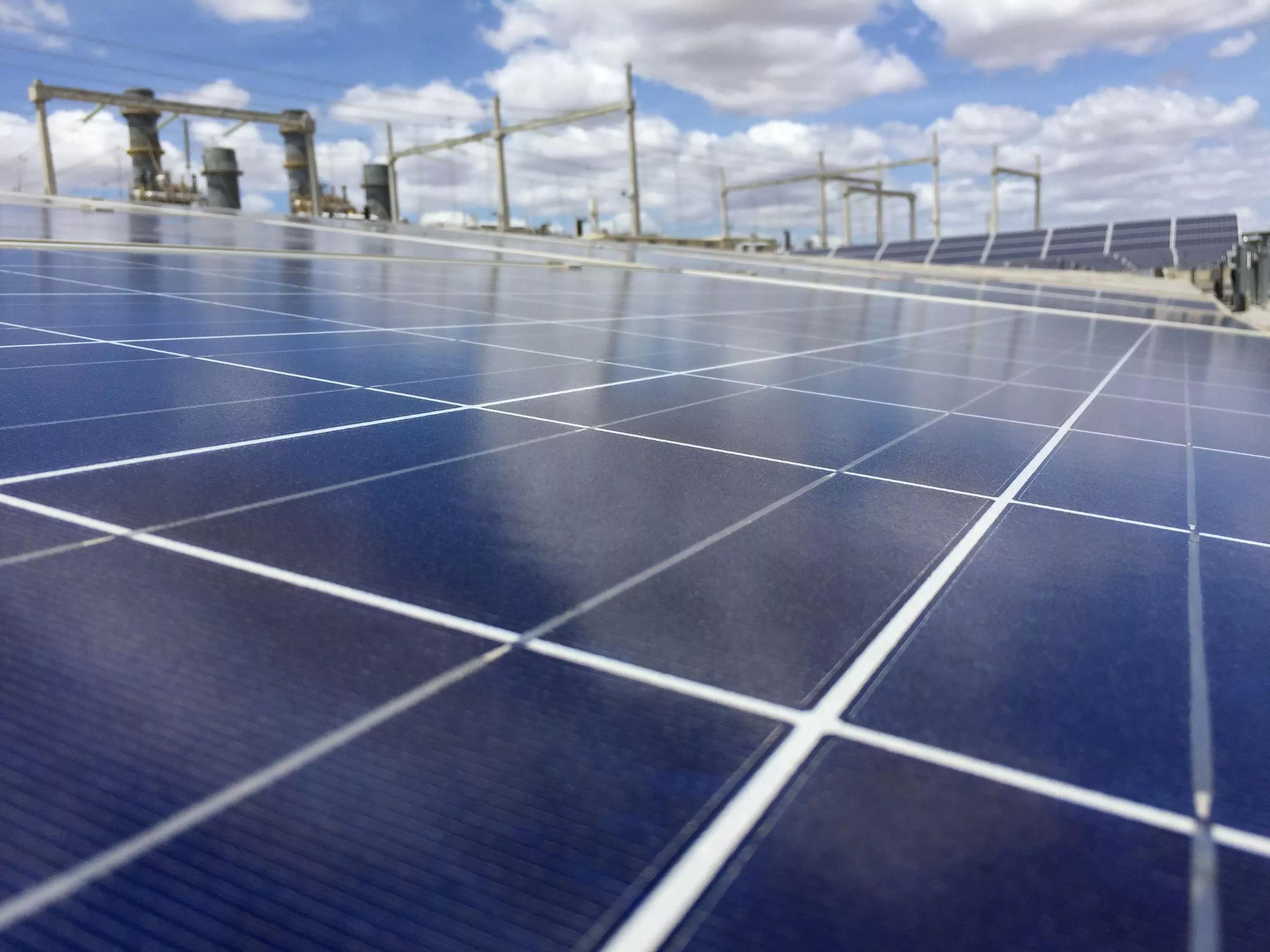 A Petrobras prevê investir até R$ 250 milhões, limitado a 49% do fundo, o BNDES até R$ 125 milhões, limitado a 25% do fundo, e a Finep, com recursos FNDCT, R$ 60 milhões A Petrobras prevê investir até R$ 250 milhões, limitado a 49% do fundo, o BNDES até R$ 125 milhões, limitado a 25% do fundo, e a Finep, com recursos FNDCT, R$ 60 milhões