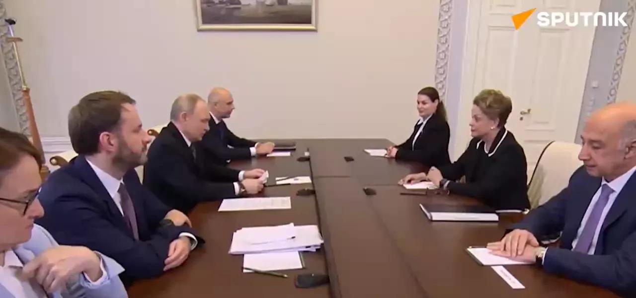 Encontro entre Vladimir Putin e Dilma Rousseff Encontro entre Vladimir Putin e Dilma Rousseff