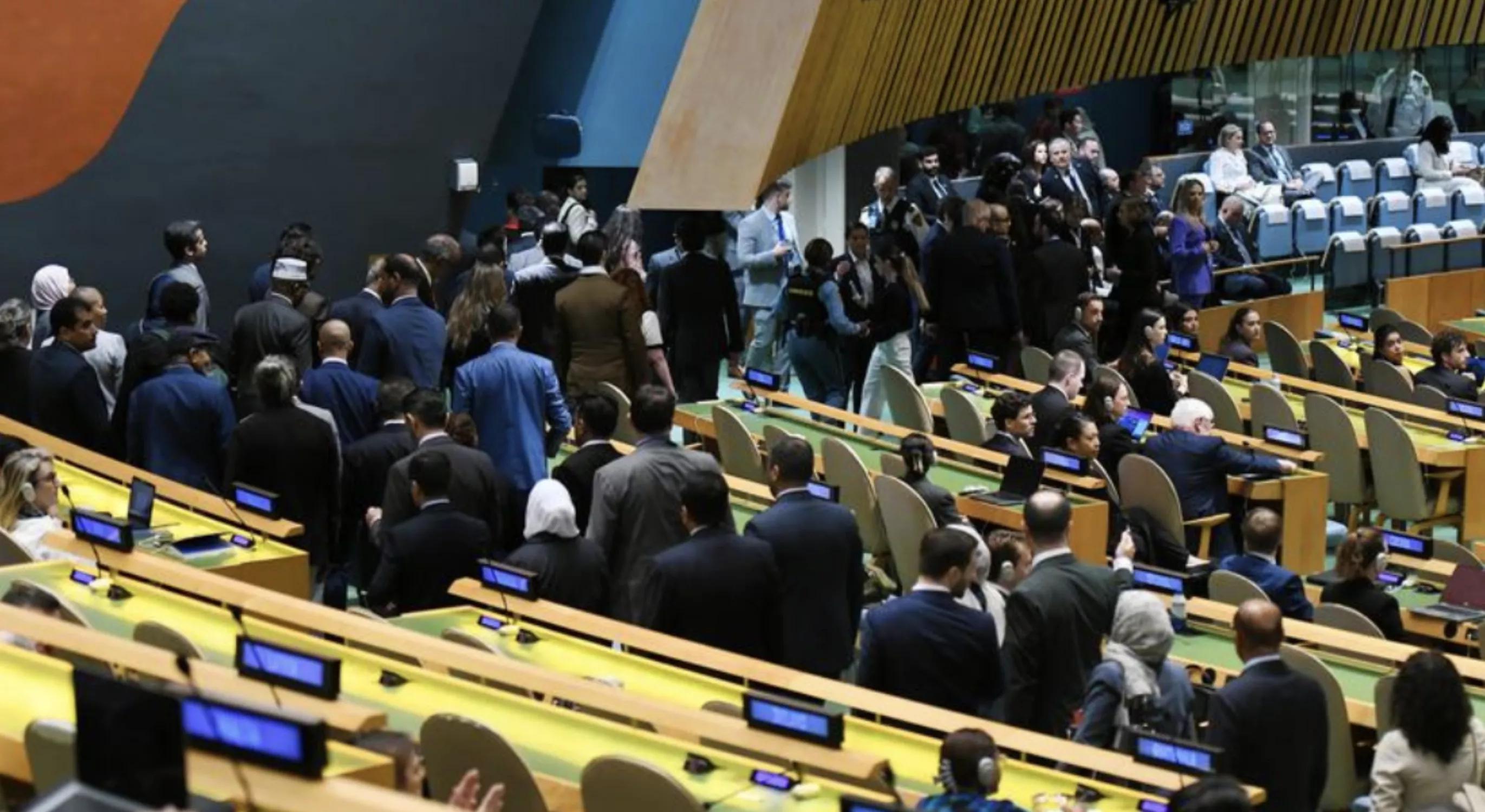 Diplomatas abandonam a ONU antes do discurso de Netanyahu Diplomatas abandonam a ONU antes do discurso de Netanyahu