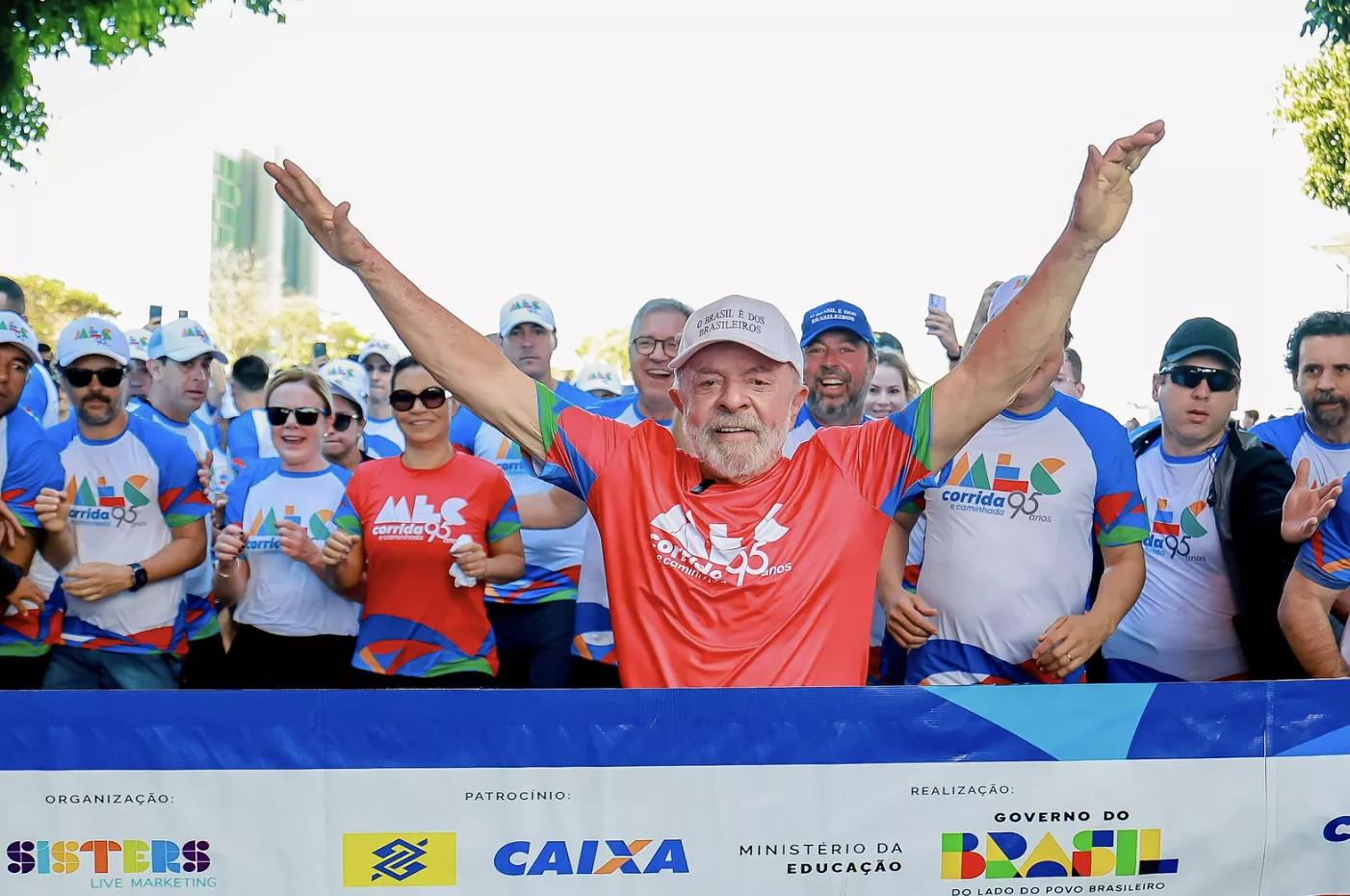 Presidente Lula participa de corrida celebratória do MEC em Brasília-DF Presidente Lula participa de corrida celebratória do MEC em Brasília-DF