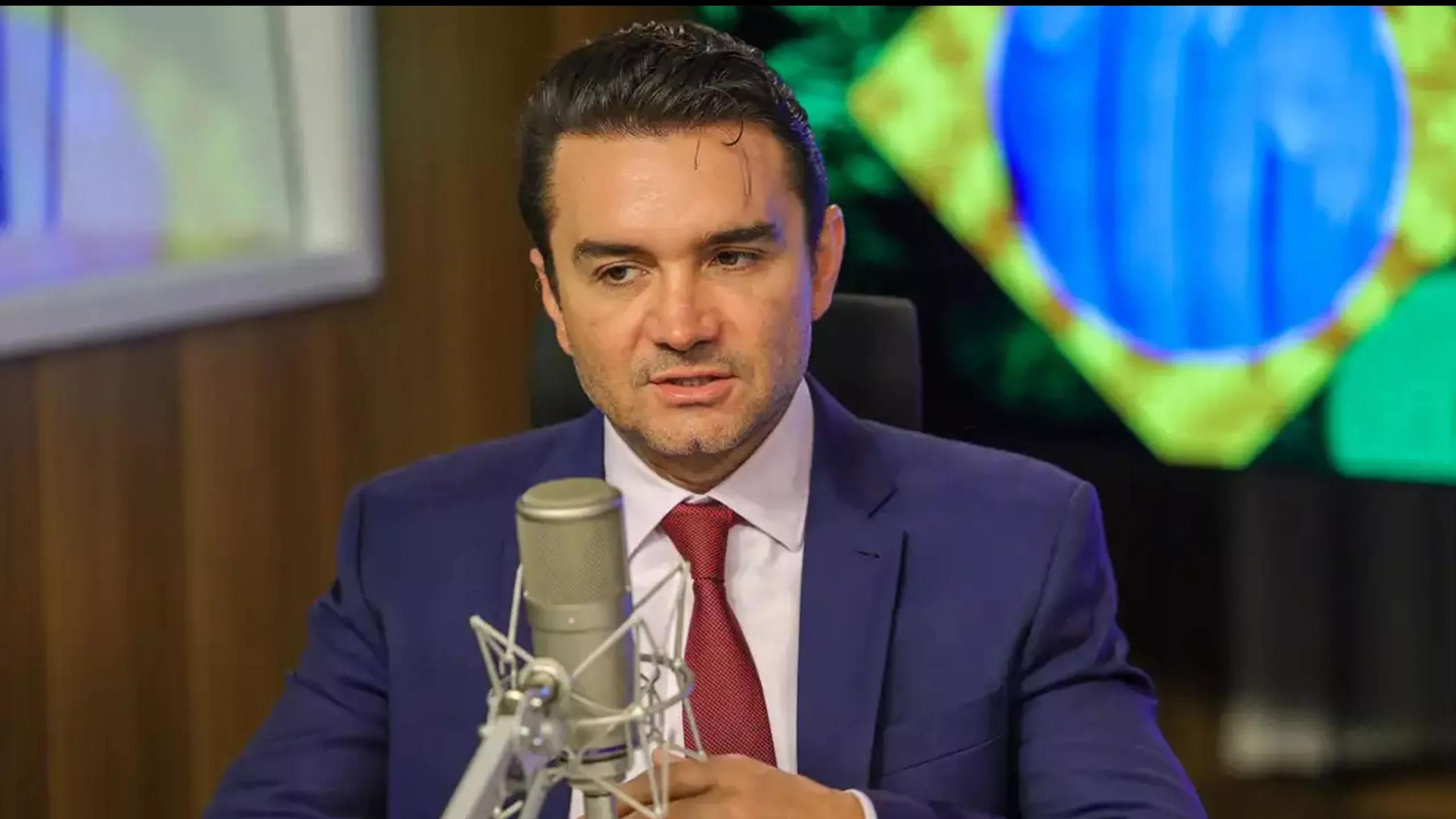 Celso Sabino celebra recordes no turismo e confirma permanência