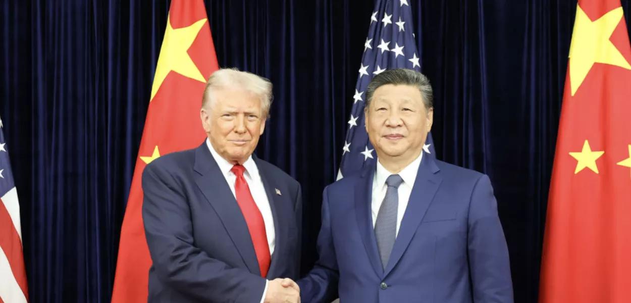 Trump e Xi se encontram na Coreia do Sul Trump e Xi se encontram na Coreia do Sul