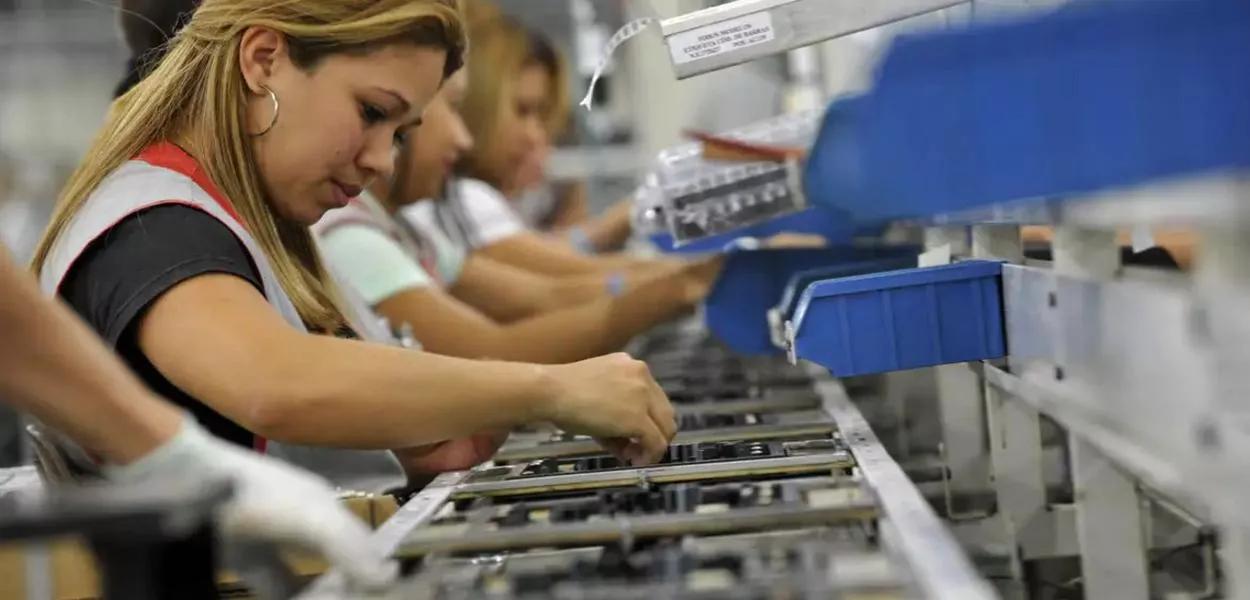 Emprego em alta e renda fortalecida: 2025 marca avanços que impulsionam a vida dos brasileiros Emprego em alta e renda fortalecida: 2025 marca avanços que impulsionam a vida dos brasileiros