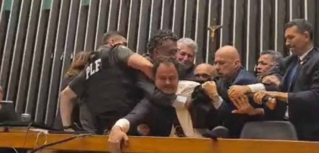 O sepulcro da democracia | Brasil 247