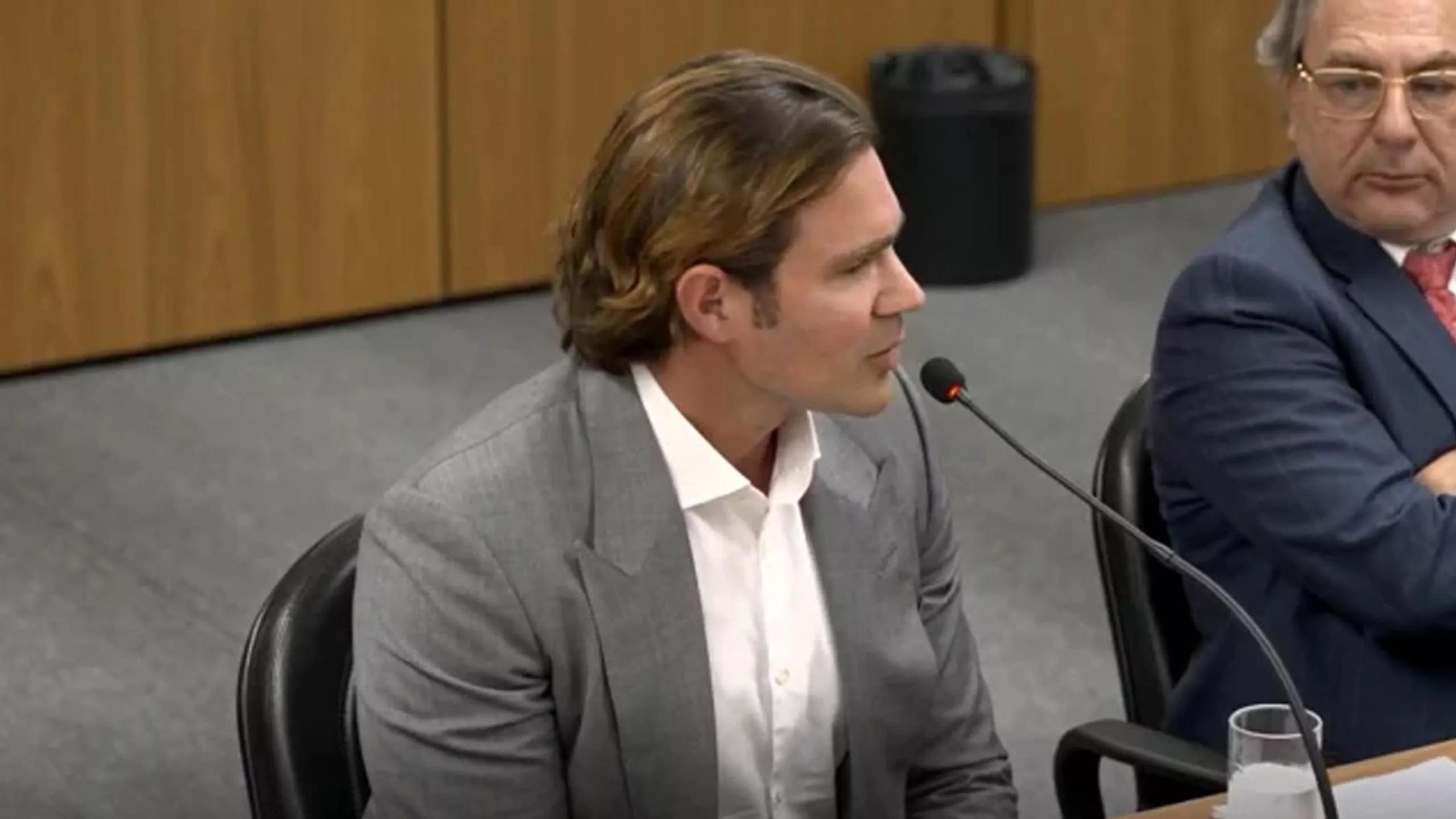 PF quebra criptografia e acessa dados de celular de Daniel Vorcaro, do Banco Master