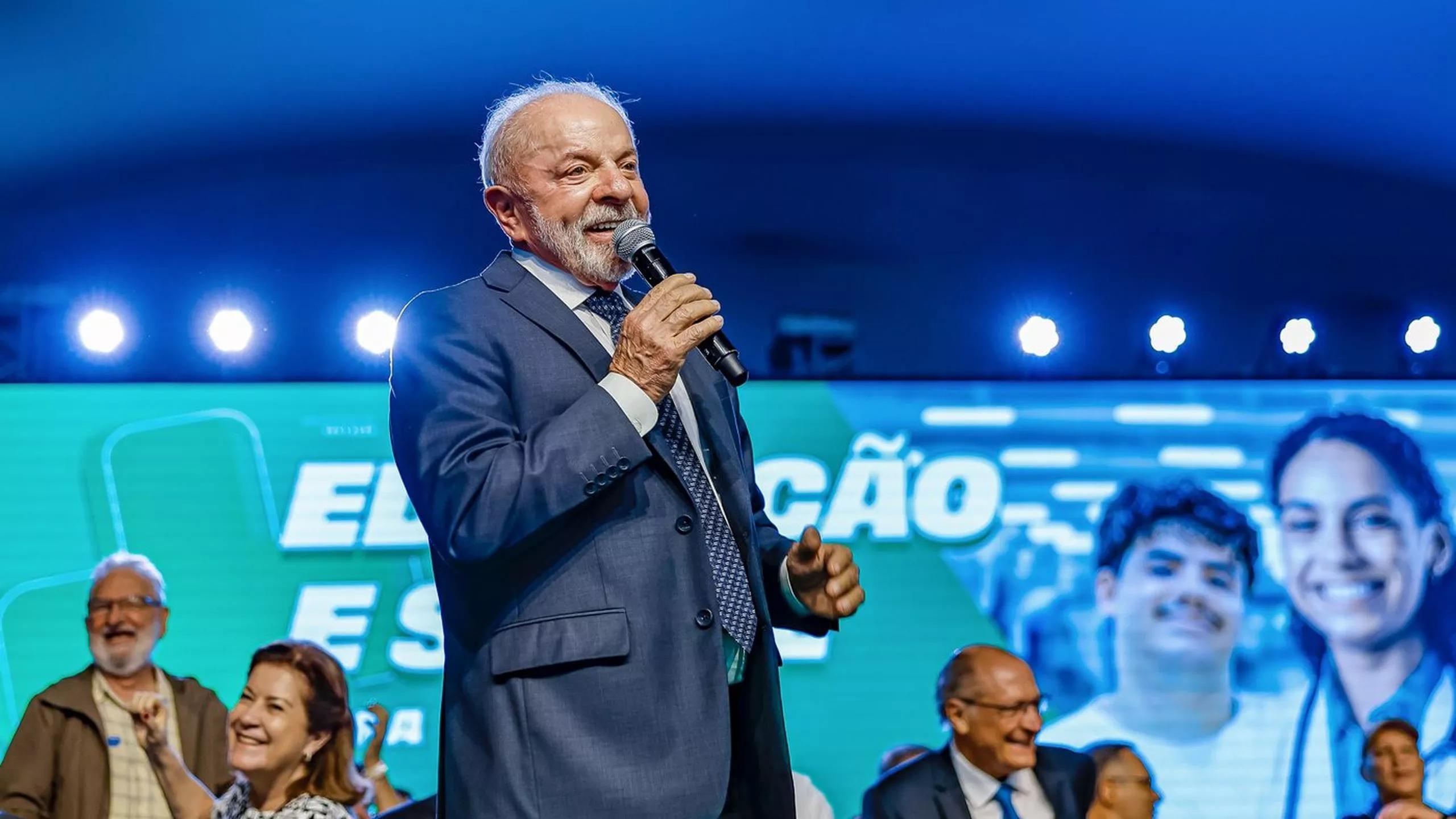 09.02.2026 - Presidente da República, Luiz Inácio Lula da Silva, durante cerimônia de anúncios de investimentos em Educação e Saúde no estacionamento do Paço Municipal. Mauá (SP) - Brasil
Foto: Ricardo Stuckert / PR 09.02.2026 - Presidente da República, Luiz Inácio Lula da Silva, durante cerimônia de anúncios de investimentos em Educação e Saúde no estacionamento do Paço Municipal. Mauá (SP) - Brasil
Foto: Ricardo Stuckert / PR
