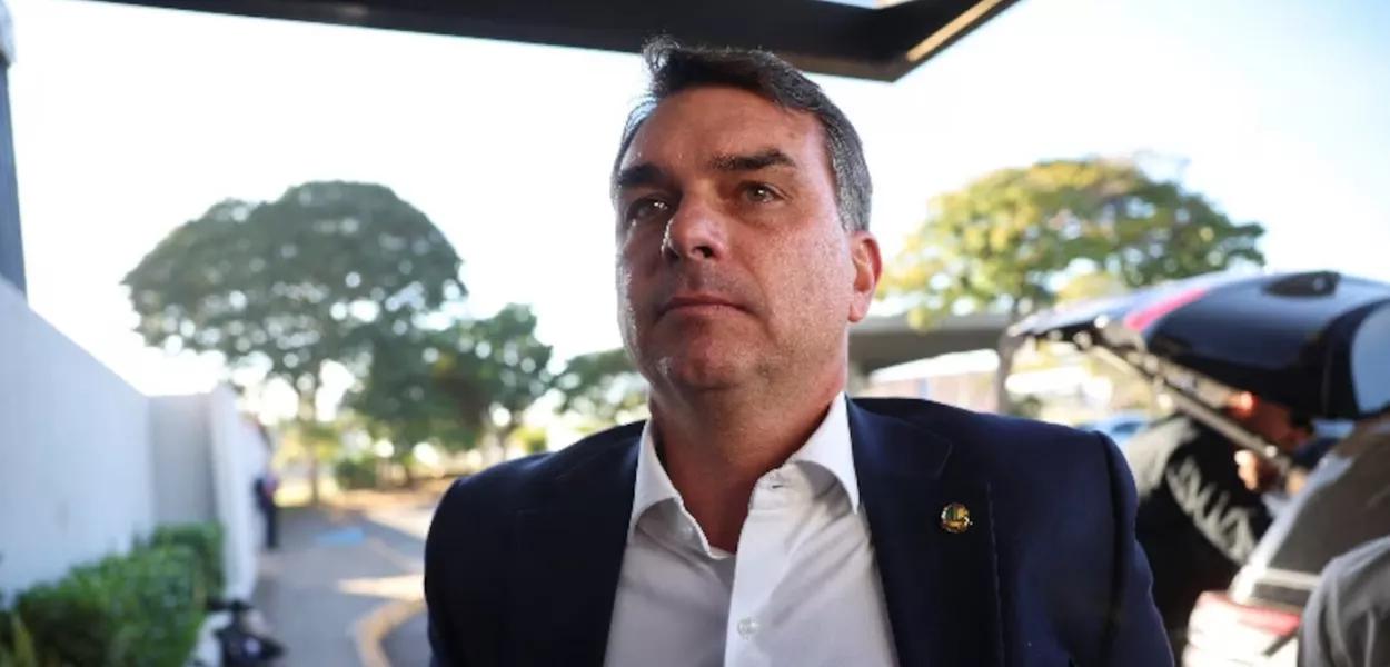 PF investiga emenda de Flávio Bolsonaro para ONG ligada aos irmãos Brazão PF investiga emenda de Flávio Bolsonaro para ONG ligada aos irmãos Brazão