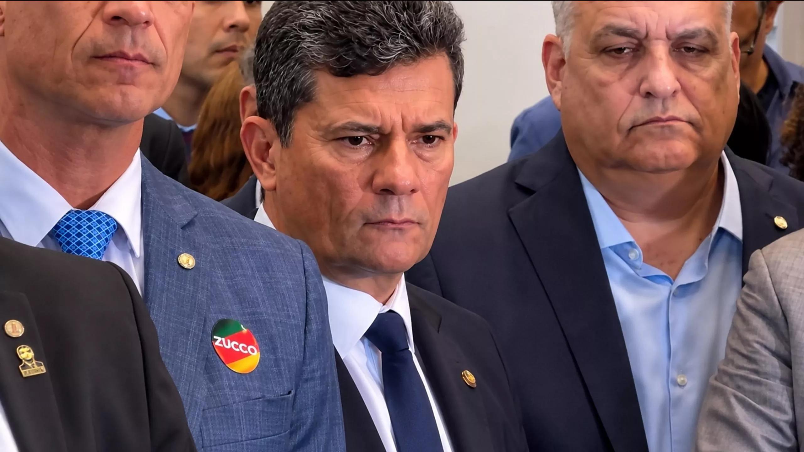 Moro se desmoraliza ao ver Flávio Bolsonaro confirmar encontro com Vorcaro (vídeo) | Brasil 247