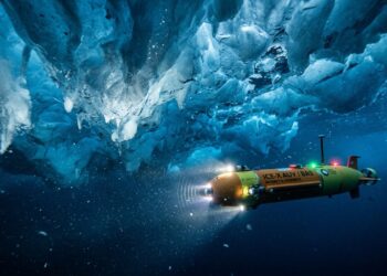 Um robô torpedo some sob o gelo da Antártida e volta com 200 registros inéditos da geleira que mais coloca em risco o nível do mar