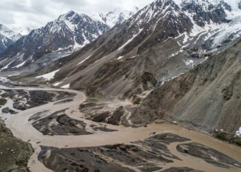 Cientistas alertam que rios do Himalaia estão se tornando cada vez mais instáveis