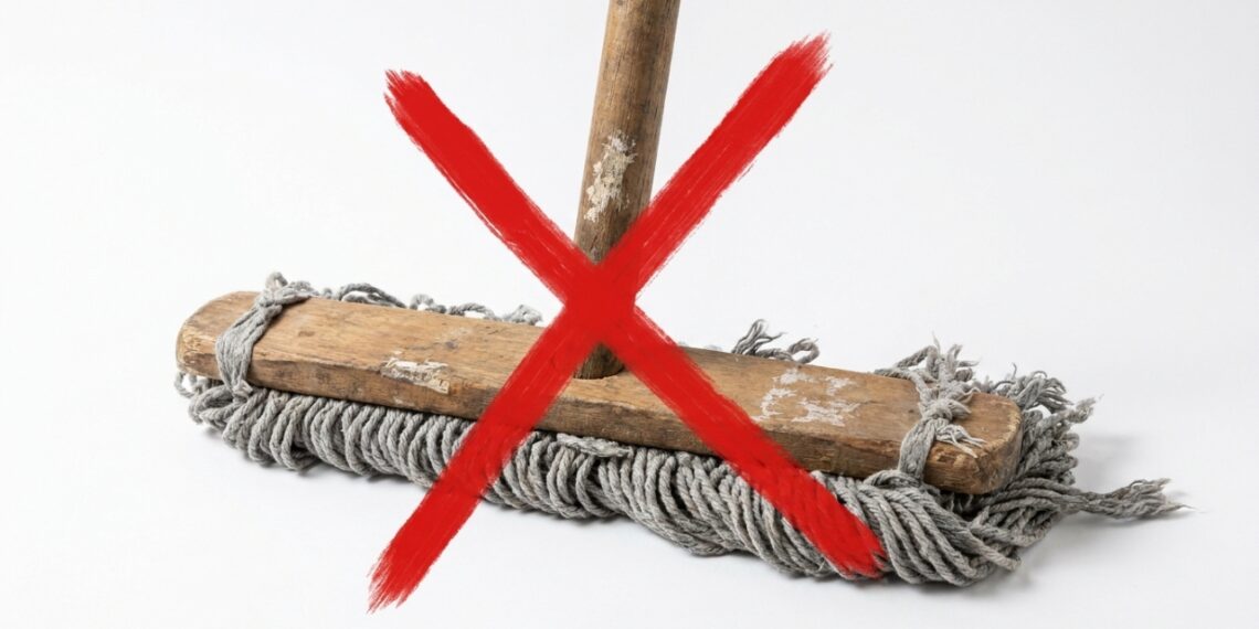 A transição para o MOP Giratório transforma a manutenção do lar em um processo fluido e preserva a saúde física.