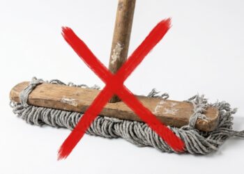 A transição para o MOP Giratório transforma a manutenção do lar em um processo fluido e preserva a saúde física.