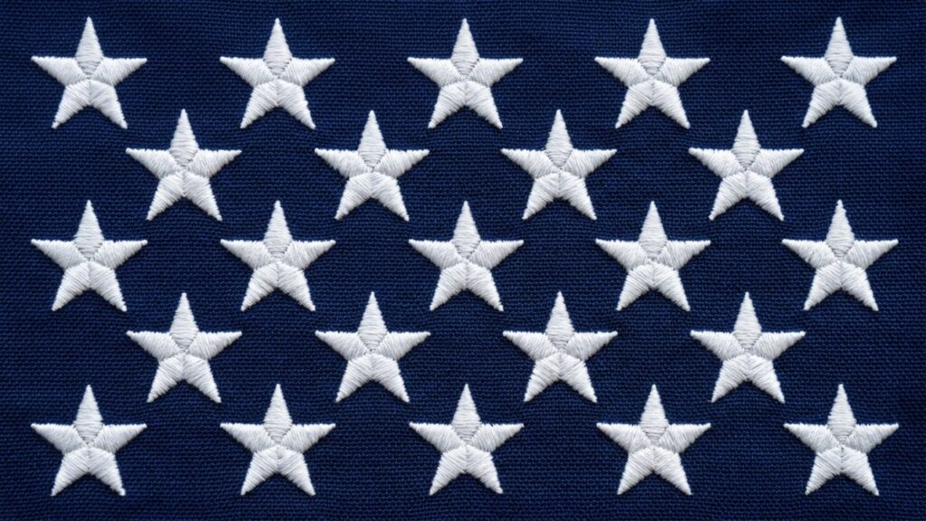 Por que a bandeira dos Estados Unidos possui um retângulo azul com estrelas brancas de mesmo tamanho, e o que elas significam?
