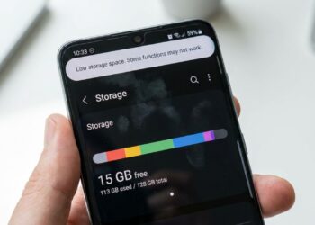 O que fazer quando seu celular fica sem espaço: guia simples libera até 15 GB