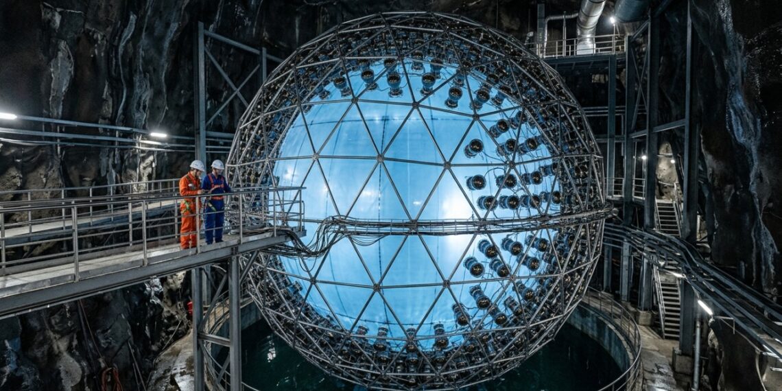 Observatório gigante na China revela pistas inéditas sobre o mistério da massa dos neutrinos