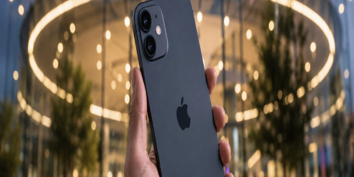 Um salto para 12GB de RAM pode transformar o iPhone 18 básico em uma máquina de IA, e a Apple pode estar fechando a lacuna com seus modelos Pro