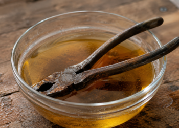 Vinagre remove ferrugem de ferramentas de forma simples