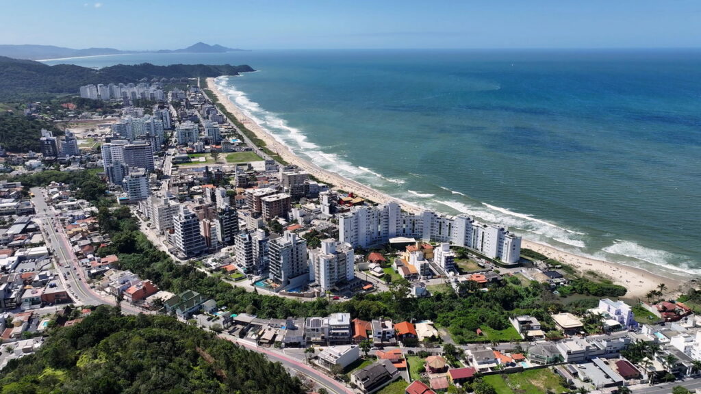 A Capital Nacional da Pesca abriga o 2º maior porto do país e é a única parada da maior regata do mundo na América Latina