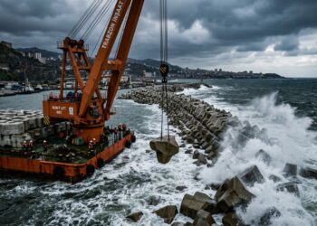 A engenharia costeira da Turquia que virou destaque internacional porque além de quebrar a força das ondas do Mar Negro consegue criar recifes artificiais duradouros