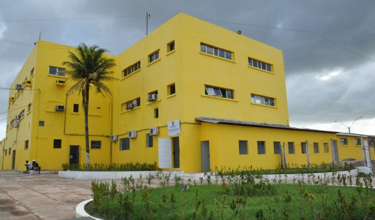 Conselho Nacional dos Direitos da Mulher (CNDM) disse que é “necessário firmeza para responsabilizar quem comete violações de mulheres e meninas em presídios masculinos”; denúncia de que parentes de detentos foram estupradas dentro de Pedrinhas consta de relatório do juiz auxiliar da presidência do Conselho Nacional de Justiça, Douglas Martins; CNDM pede providências do governo do Maranhão