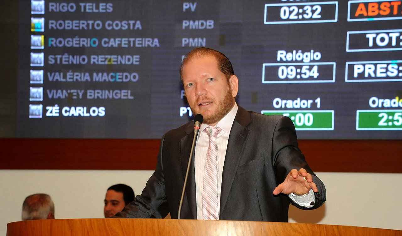 Juiz Manoel Matos decidiu pelo não conhecimento dos embargos de declaração, que, segundo ele, tinham por objetivo apenas instaurar nova discussão; deputado estadual Othelino Neto (PCdoB) foi condenado por improbidade administrativa ambiental, concessão de licença sem cumprimento de formalidades legais e omissão no dever de fiscalização; além de multa no valor de R$ 23,6 mil o parlamentar teve os seus direitos políticos suspensos por cinco anos