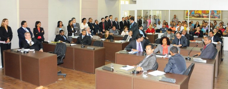 Com a aprovação da emenda, o presidente em exercício da Câmara, vereador Astro de Ogum (PMN), disse que a tramitação da mesma irá cumprir rigorosamente o que dispõe a Constituição Federal e a Lei Orgânica do Município. Ogum é candidato a presidente do Legislativo municipal, em substituição a Isaías Pereirinha (PSL); a previsão é que os vereadores da capital votem a proposta de emenda em segundo turno no dia 7 de abril
