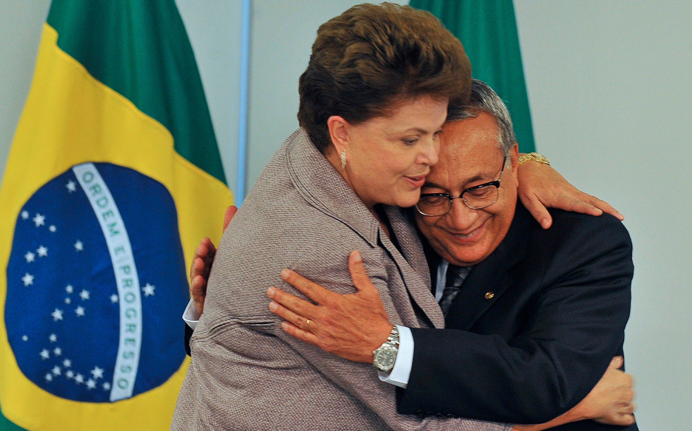 O ex-ministro do Turismo do governo Dilma Rousseff reafirmou o desejo de disputar a vaga ao Senado; o parlamentar disputa a indicação do grupo com o presidente da Assembleia Legislativa, Arnaldo Melo