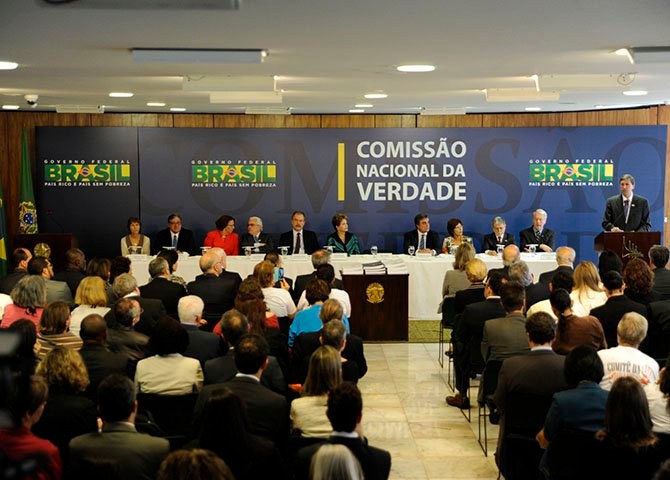Segundo o relatório, o império midiático não deu apenas apoio ideológico ao golpe militar e ao regime facínora dos generais. Ele também deu apoio financeiro e logístico aos golpistas