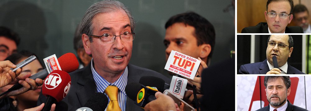 "Os três deputados petistas de cujos votos vai depender o início ou não do processo de cassação de Eduardo Cunha no Conselho de Ética só têm a perder se votarem sim. Não só eles, como todo o partido e o governo. E o país. E nada a ganhar", opina o colunista Alex Solnik, sobre os deputados Léo de Brito (PT-AC), Valmir Prascidelli (PT-SP) e Zé Geraldo (PT-PA) e a votação que deve acontecer na tarde desta terça-feira na Câmara; o jornalista avalia que se os petistas votarem conha Cunha, "não há mais dúvida de que ele mandará abrir o processo de impeachment da presidente Dilma no dia seguinte. Por outro lado, se os petistas não apoiarem a cassação de Cunha hoje ele vai enterrar o impeachment e vai tender a apoiar os projetos do governo"