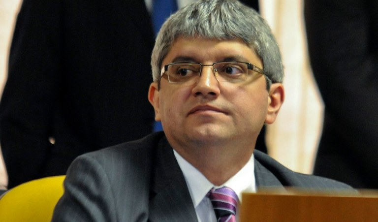 Jurista e ex-membro do CNMP Luiz Moreira critcou a decisão do conselho de manter o procurador Cássio Conserino na investigação contra Lula: "A decisão unânime do CNMP mostra que o órgão decidiu não se submeter a nenhuma regra ou lei desde que obtenha sucesso em seu propósito, que é o de incriminar o presidente Lula"