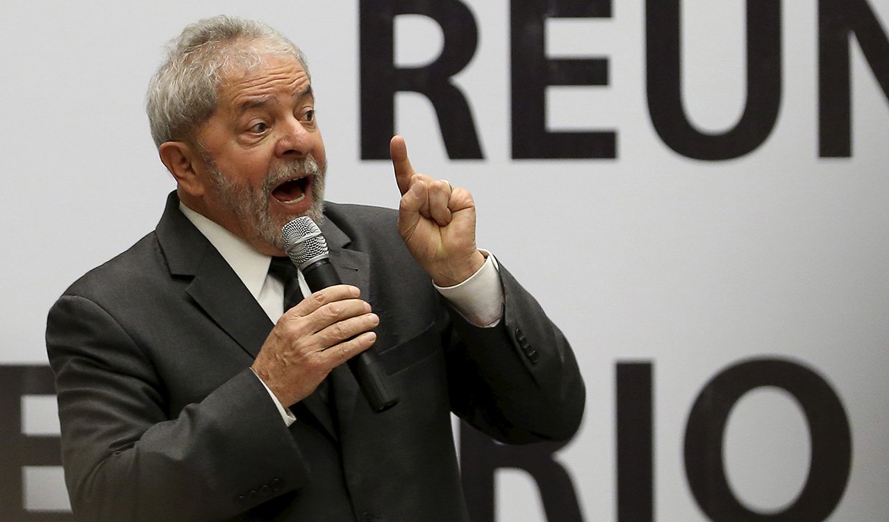 Lula, durante reunião do diretório do PT em BrasÃlia 29/10/2015 REUTERS/Adriano Machado