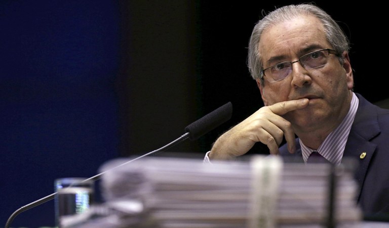 Presidente da Câmara dos Deputados, Eduardo Cunha, durante sessão plenária em BrasÃlia. 24/11/2015 REUTERS/Ueslei Marcelino