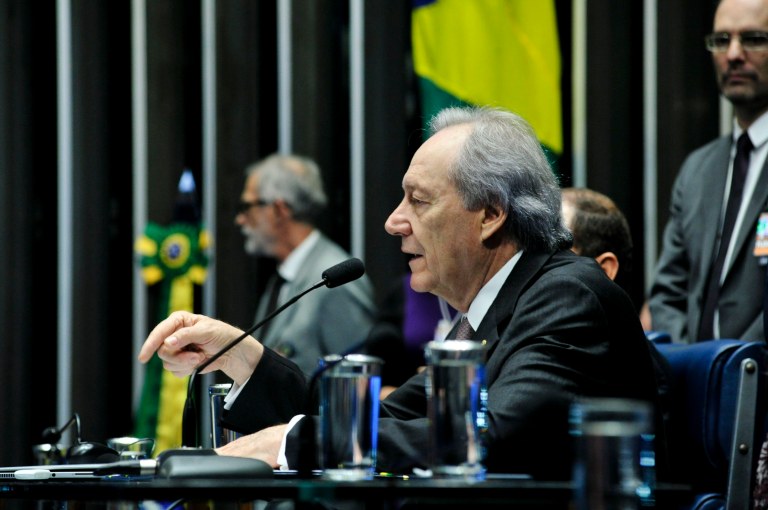 À mesa, em pronunciamento, presidente do Supremo Tribunal Federal (STF), ministro Ricardo Lewandowski. Foto: Geraldo Magela/Agência Senado
