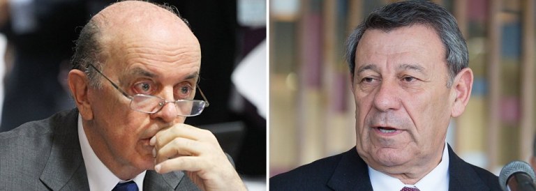 Colunista Jeferson Miola comenta a denúncia do "chanceler legítimo do Uruguai, Rodolfo Nin Novoa", de que "o chanceler usurpador do Brasil, José Serra, tentou comprar o apoio do seu país para impedir a presidência pro tempore da Venezuela no MERCOSUL"; "O desmonte acelerado da política externa brasileira, além de avacalhar a imagem do Brasil no mundo, compromete tremendamente os interesses estratégicos e geopolíticos do país. Além disso, o governo usurpador atenta contra a Constituição, que diz que 'A República Federativa do Brasil buscará a integração econômica, política, social e cultural dos povos da América Latina, visando à formação de uma comunidade latino-americana de nações'", critica