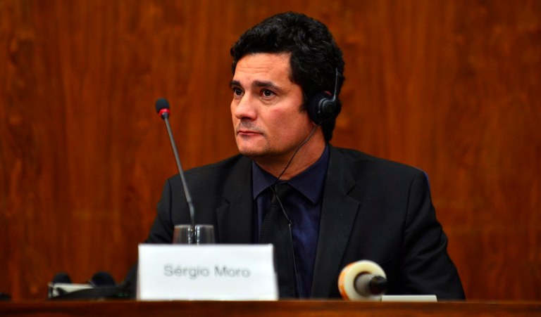 São Paulo - O juiz federal Sérgio Moro participa do simpósio Lava Jato e Mãos Limpas, realizado no auditório do Ministério Público Federal (Rovena Rosa/Agência Brasil)