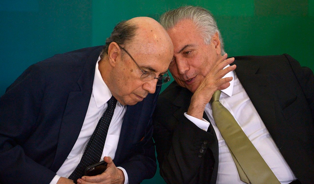 Brasília - O ministro da Fazenda, Henrique Meireles e Michel Temer participam de encontro com representantes da Confederação das Associações Comerciais e Empresariais do Brasil (José Cruz/Agência Brasil)