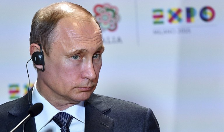 Presidente russo, Vladimir Putin, durante entrevista coletiva em Milão, em foto de arquivo. 10/06/2015 REUTERS/Flavio Lo Scalzo